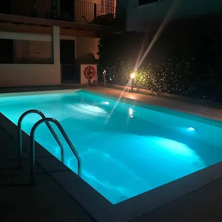 Appartamento Con Giardino Privato E Piscina Daire *