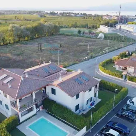 Appartamento Con Giardino Privato E Piscina Daire *