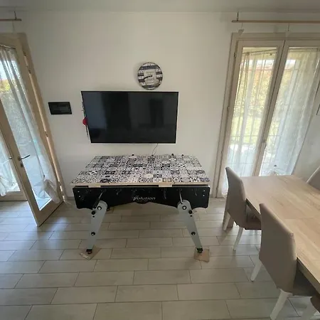Daire Appartamento Con Giardino Privato E Piscina Peschiera del Garda